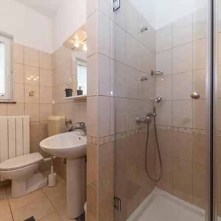 Leonarda Apartment