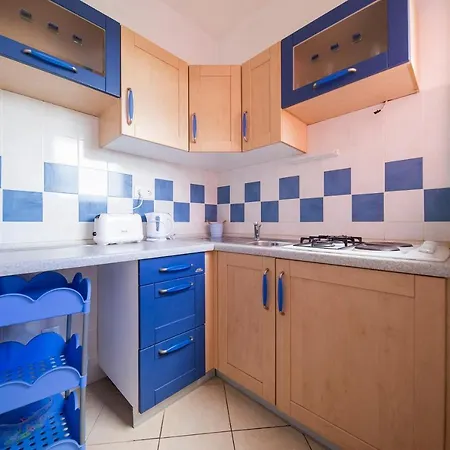 Leonarda Apartment Murter