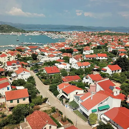 Leonarda Муртер